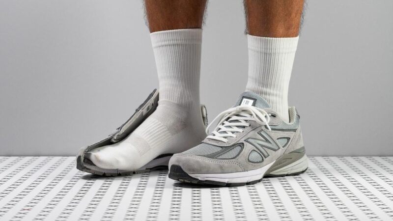 New Balance 990: Sepatu Legendaris yang Gak Pernah Mati Gaya