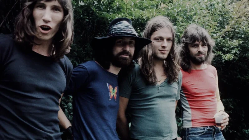 Pink Floyd: Seni, Eksperimen, dan Musik Filosofis