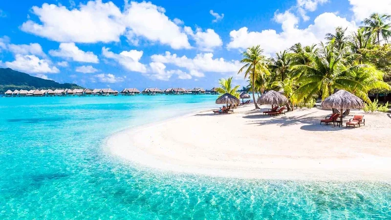 Bora Bora: Destinasi Wisata Paling Romantis dan Eksotis