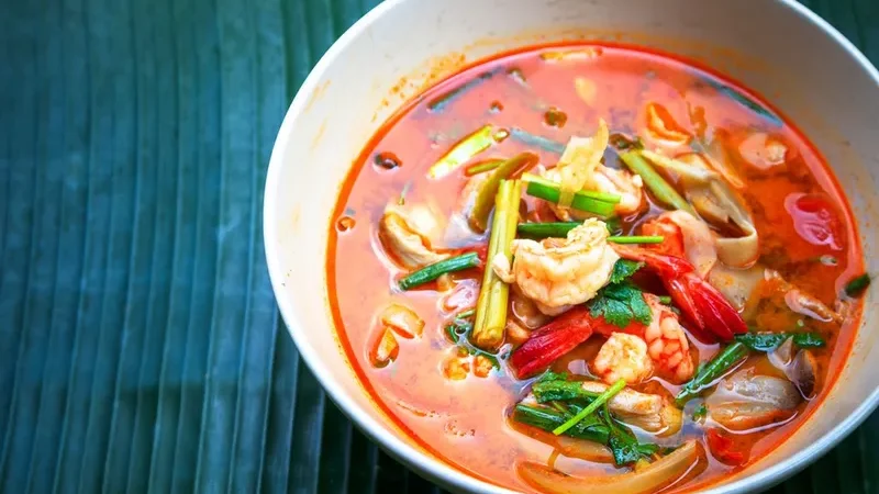 Tom Yum Thailand: Sup Pedas Asam Penuh Rempah