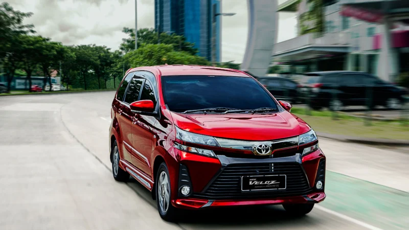 Toyota Avanza Veloz: Pilihan Utama Keluarga Indonesia untuk Mobilitas Efisien