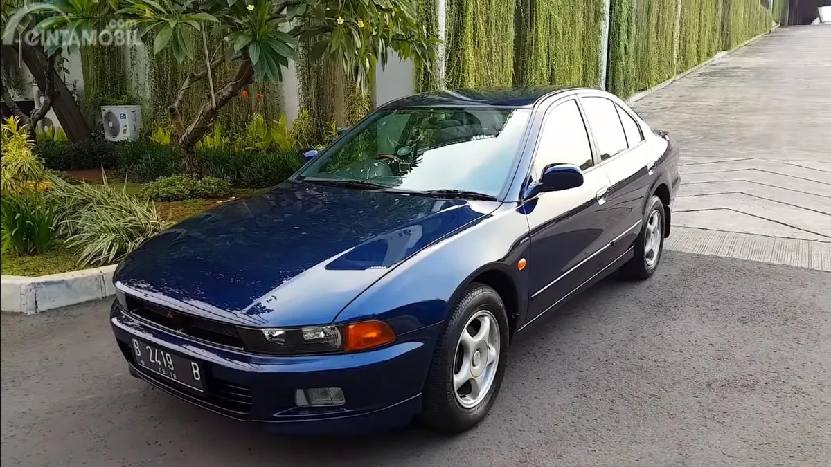 Mitsubishi Galant V6 Sedan Motuba Nyaman dengan Mesin Bertenaga