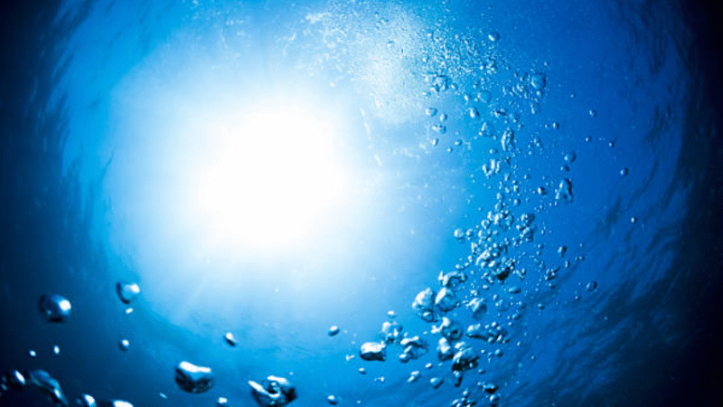 Puisi Jalanan Bagian 1 – Tenggelam